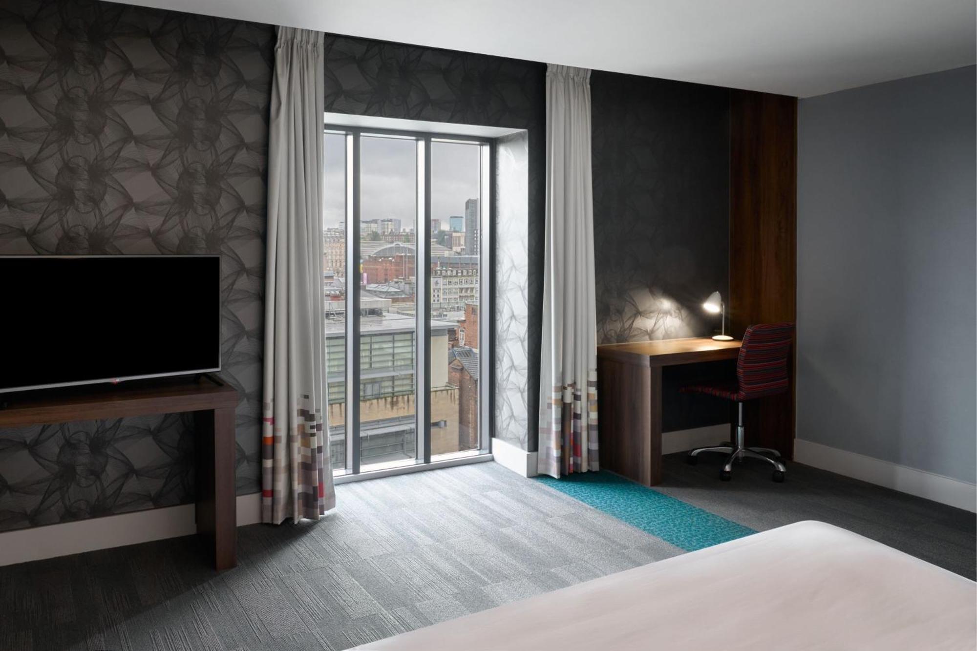 Aloft Hotel 4*